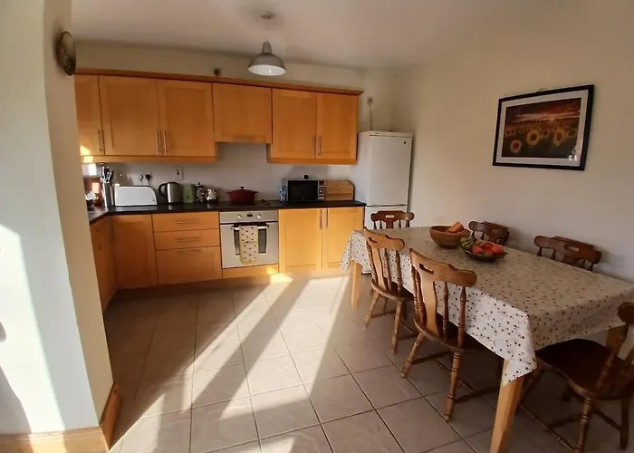 Cozy Seaside Holiday home Rosslare Harbour